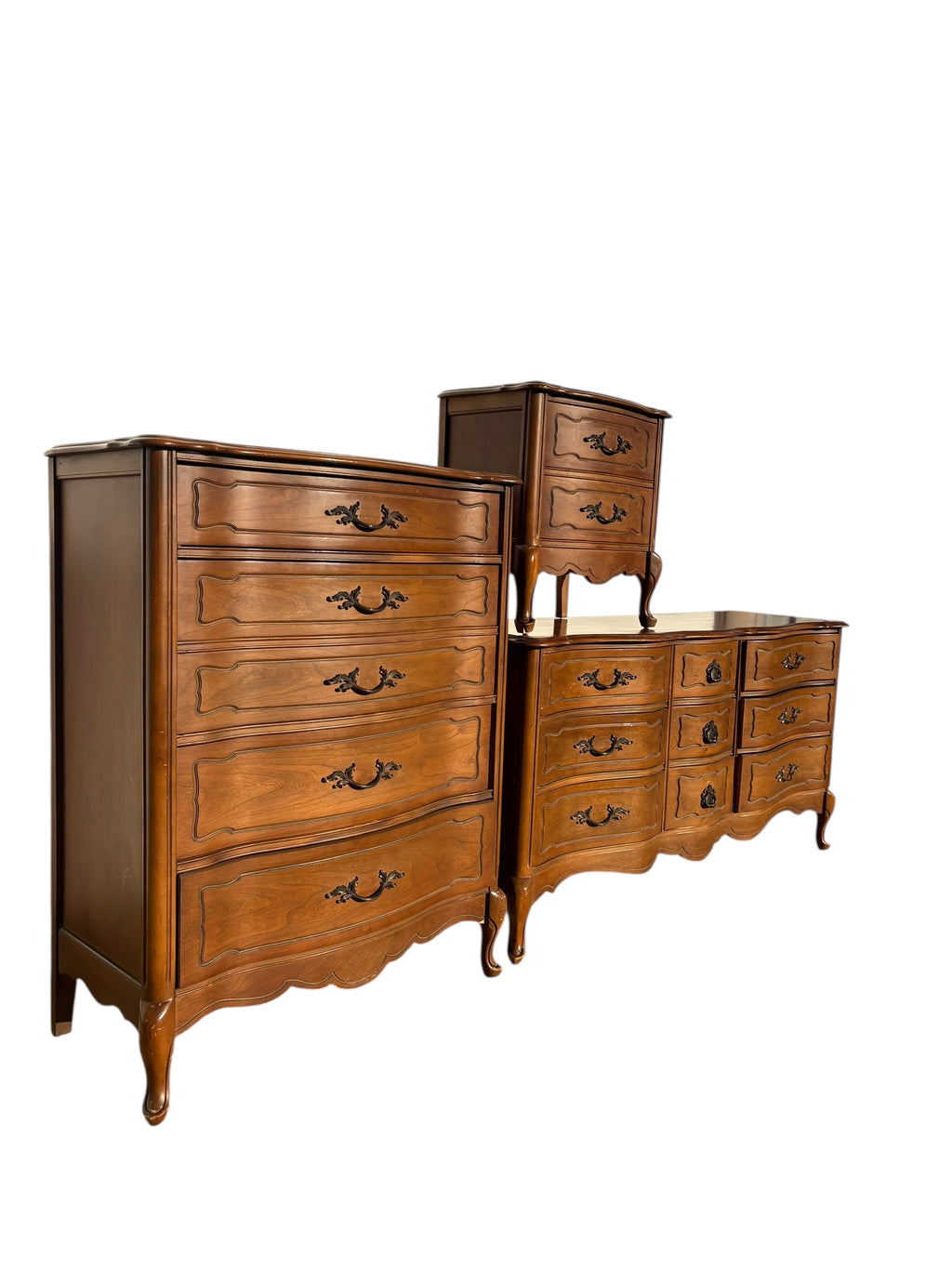 Vintage French Provincial Dresser Set